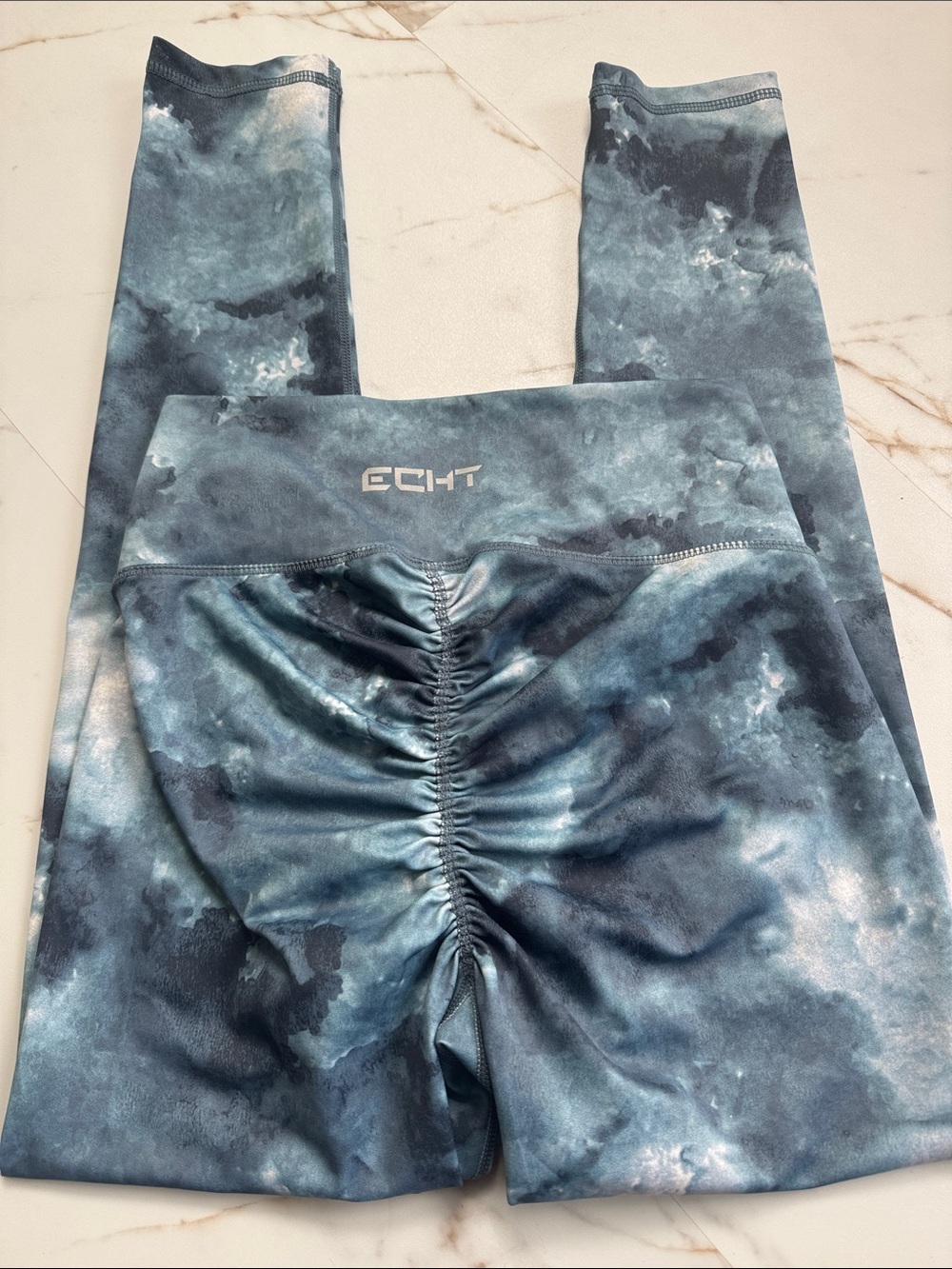 ECHT sz L Tie Dye Crossover leggings Scrunch Booty Workout trendy fitness